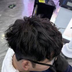 -藤野造型烫染·漂发