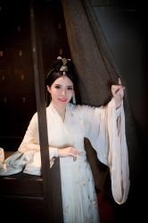 点击看大图 -九月鹰飞汉服摄影工作室
