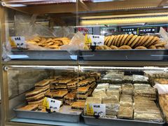 面包甜点陈列柜-爱德顺糕点食屋(利民道店)