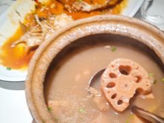 -小凤庭·地道湖北菜武昌鱼·藕汤(38年黄鹤楼店)