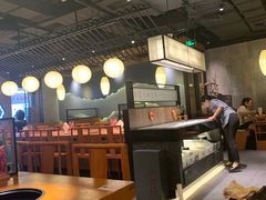 -呷哺呷哺(普陀乐购真北店)