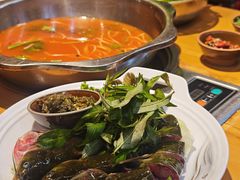 -苗阿哥酸汤牛肉火锅(体育场店)