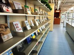 -无奔眼镜·蔡司·依视路授权店(马家堡店)