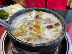 -南渝食府.墨脱石锅松茸鸡