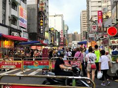 -六合夜市
