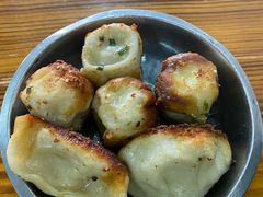 -黄阿姨锅贴大王(万航渡路店)