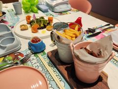 -水桶王国主题餐厅·聚会·生日派对·亲子活动·家庭套餐(亚龙湾希尔顿店)