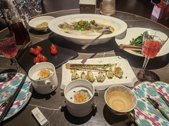 -海派悦庭·海胆烧麦·新融合菜(凯德广场店)