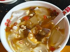 -憨孃孃·重庆老火锅(红山黑金店)