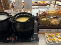 -杭州西湖湖滨银泰亚朵酒店