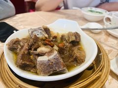 -伯爵名宴