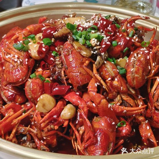 谭家菜龙虾铁锅肥肠