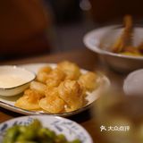 她在下腰 我在喝酒   