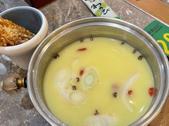 花胶养生锅底-亚马逊蒸汽活海鲜自助(LCM置汇旭辉广场店)