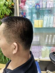 -阿兵荣辉美容理发有限公司
