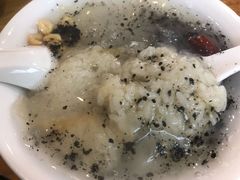 红糖红枣老式银耳八宝粥-红雨少水粉