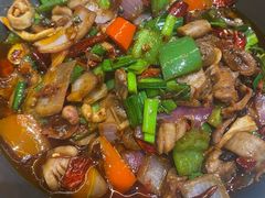 -老滇山寨•云南特色菜•地方菜•民族风情歌舞表演(金碧店)