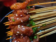 -虾弄弄海派小龙虾·牛羊蝎子火锅