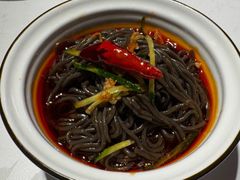 -鸣记脆皮烤鱼·海鲜烤鱼(三八广场店)