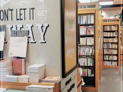 -西西弗书店&矢量咖啡(静安大悦城店)