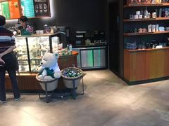 -星巴克(西安曲江银泰店)