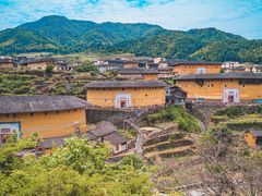 -初溪土楼群