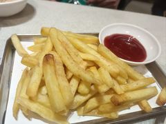-潮庭港式茶餐厅·熊仔奶茶(同济广场店)