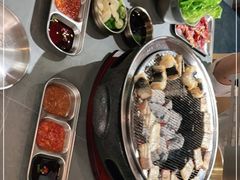 -围炉肉舍丹东海鲜烤肉·烤活鳗(步行街店)