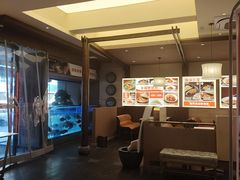 -阿瓦山寨·湘菜现炒·剁椒鱼头王(咸阳总店)