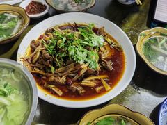 -小杨翘脚牛肉