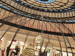 -乐蓬马歇百货公司(Rive Gauche)