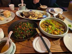 内什么兔-听香·678茶铺(猛追湾店)