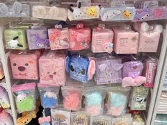 -名创优品(海珠乐峰广场店)