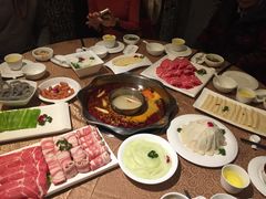 -小天鹅火锅·一线江景洪鼎旗舰店(洪崖洞店)