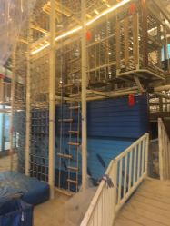 -PIPIKINGDOM皮皮王国欢乐号(欢乐海岸购物中心店)