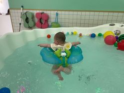-Pony Baby宝尼婴幼儿游泳SPA馆