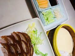 -韵秋荷(宝山龙湖天街店)