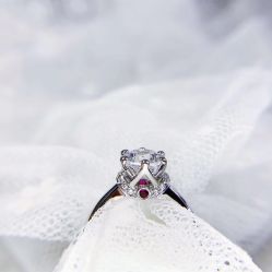 -威德钻石-克拉钻大本营(南京东路店)