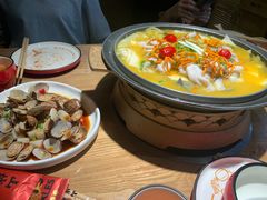 -山城外·非遗酸菜鱼(蜀都万达店)