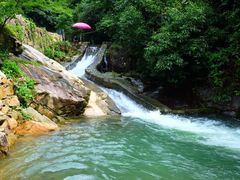 -安吉龙王山峡谷漂流