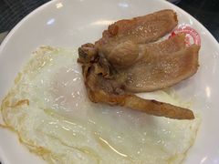 猪扒煎双蛋-义顺牛奶公司(庇利金街店)