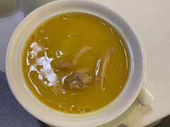金汤花胶鸡煲翅-北京厨房(西安SKP店)