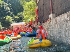 -秦岭峡谷漂流景区