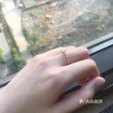 独钻款钻戒是我很偏爱的钻戒款式,在经典六爪镶嵌中的5
