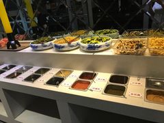 自助调料区-重庆德庄火锅(体育中心店)