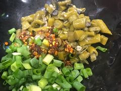 -麻小劲菌汤麻辣烫(体育西路店)