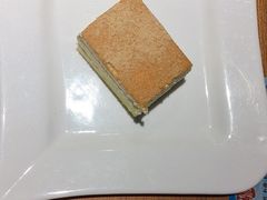 黄金豆乳蛋糕-斗牛士牛排(南京东路店)