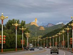 -磬锤峰森林公园