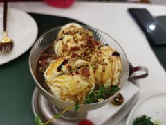 -露露家咖啡店