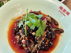 -龙聚德北京烤鸭(沙坪坝华宇A馆店)